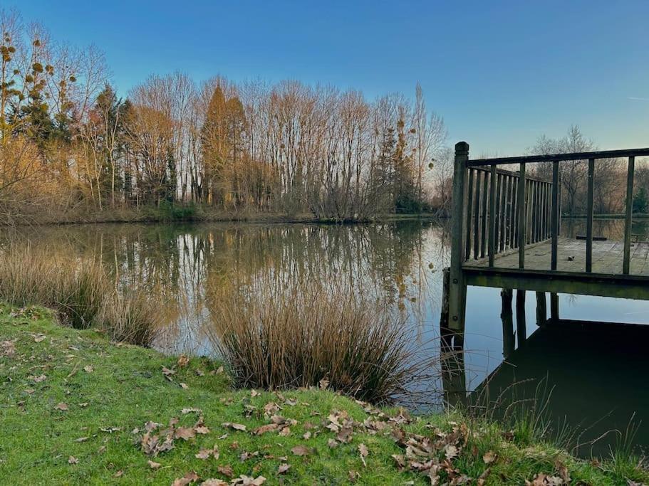 Maison Paisible Avec Lac Prive Secondigny Exteriér fotografie