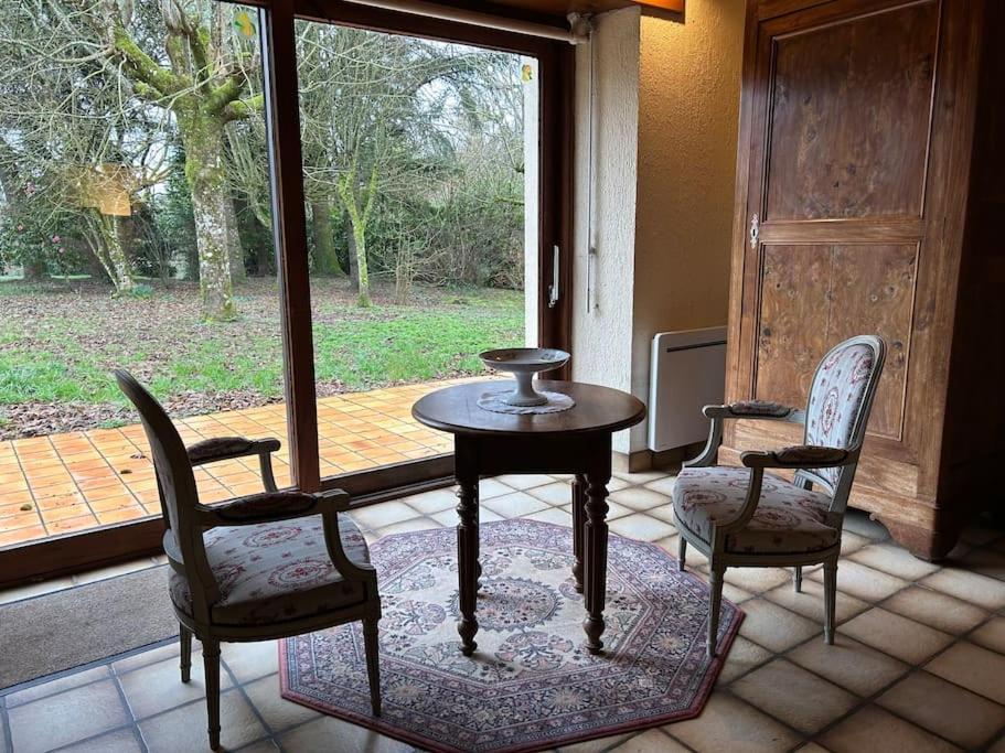 Maison Paisible Avec Lac Prive Secondigny Exteriér fotografie
